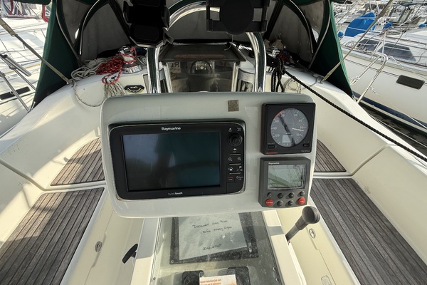 Thalassa 35ft Beneteau Yacht For Sale