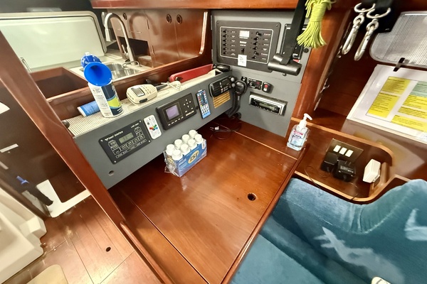 Thalassa 35ft Beneteau Yacht For Sale