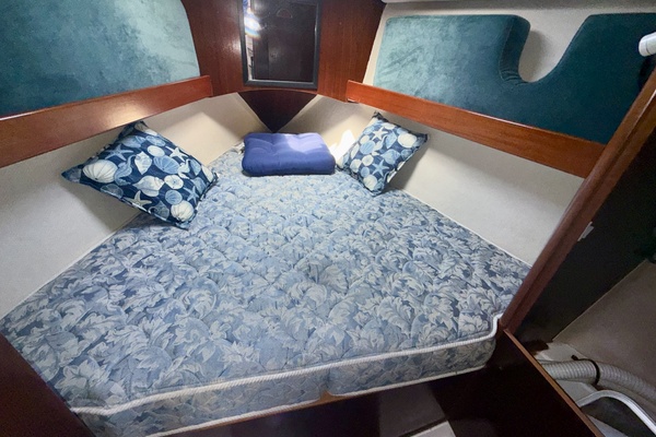 Thalassa 35ft Beneteau Yacht For Sale