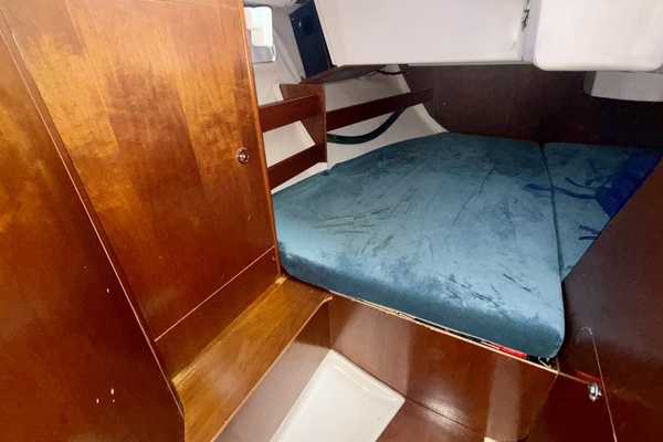 Thalassa 35ft Beneteau Yacht For Sale