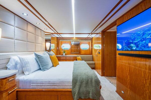 CARPE DIEM 95ft Intermarine Yacht For Sale