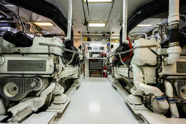 CARPE DIEM 95ft Intermarine Yacht For Sale