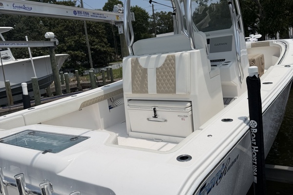 33ft Front Runner Yacht For Sale
