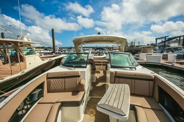 35ft Sea Ray Yacht For Sale