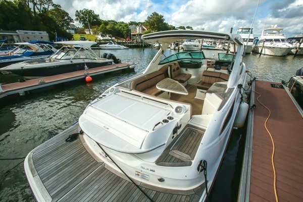 2018Sea Ray 35 ft SLX 350