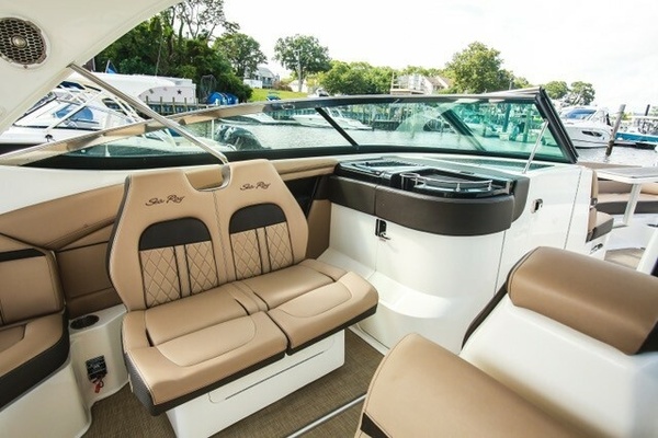 2018Sea Ray 35 ft SLX 350