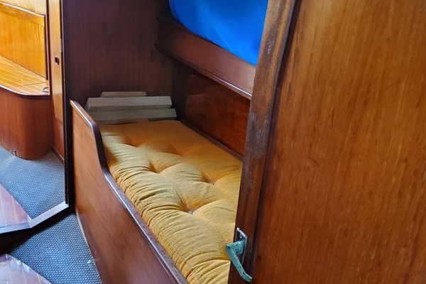 Walkabout 43ft Wauquiez Yacht For Sale