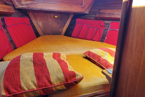 Walkabout 43ft Wauquiez Yacht For Sale