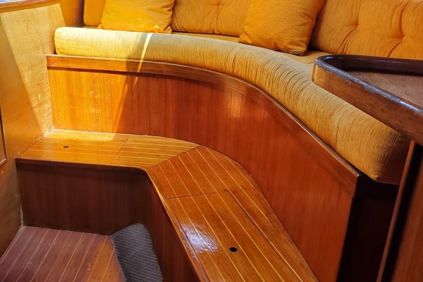 Walkabout 43ft Wauquiez Yacht For Sale