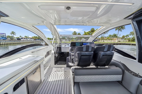 Galeon 375 GTO Yacht For Sale