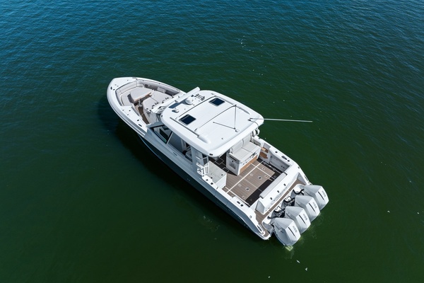 38ft Boston Whaler Yacht For Sale