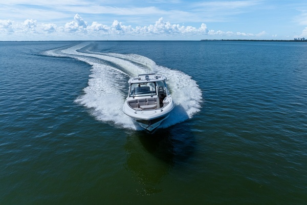 38ft Boston Whaler Yacht For Sale