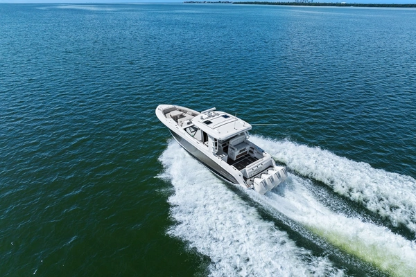 Boston Whaler 380 Realm Yacht For Sale