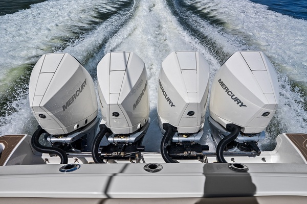 38ft Boston Whaler Yacht For Sale