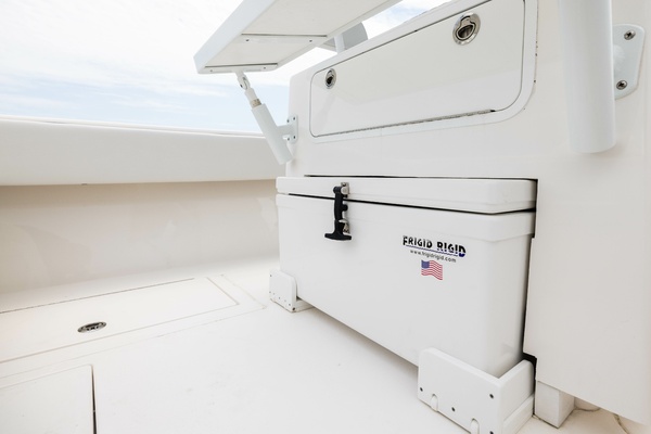 28ft Contender Yacht For Sale