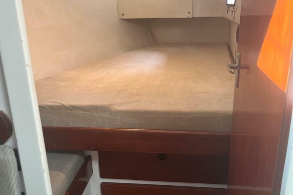 Honah Lee 41ft Corbin Yacht For Sale