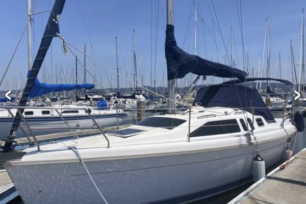 30ft Hunter Yacht For Sale
