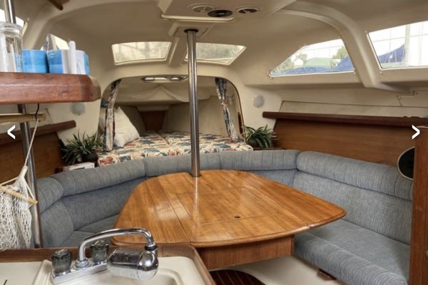 30ft Hunter Yacht For Sale