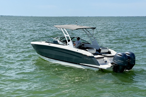 28ft Cobalt Yacht For Sale