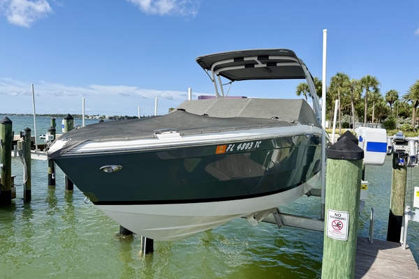 28ft Cobalt Yacht For Sale