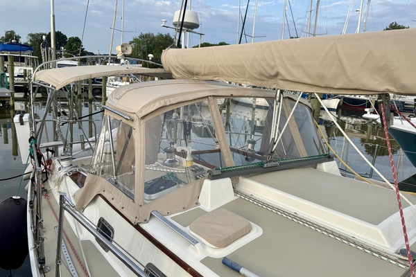 AD 40ft Caliber Yacht For Sale