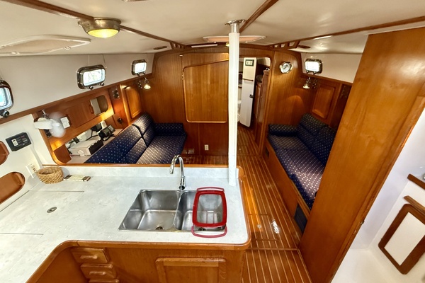 AD 40ft Caliber Yacht For Sale
