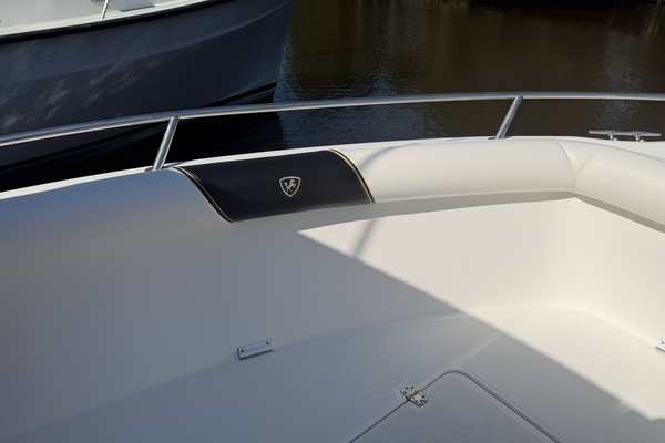 29ft Century Yacht For Sale