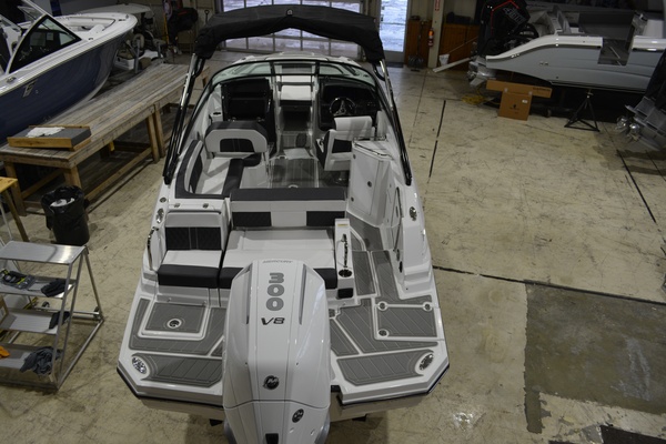 24ft Monterey Yacht For Sale