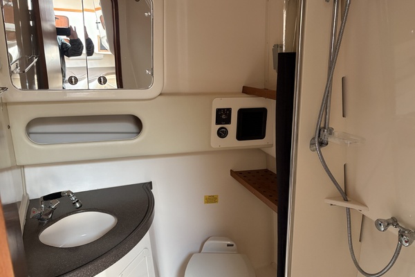 36ft Grady White Yacht For Sale