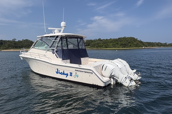 36ft Grady White Yacht For Sale