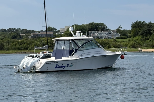 Grady-White 365 Express Yacht For Sale