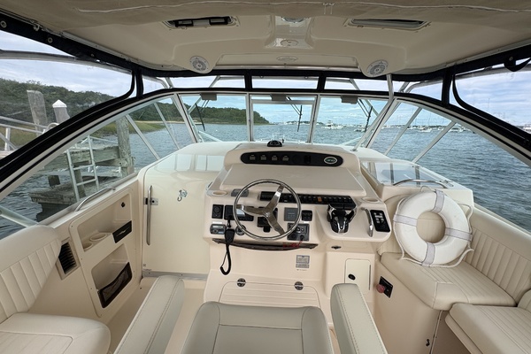 36ft Grady White Yacht For Sale