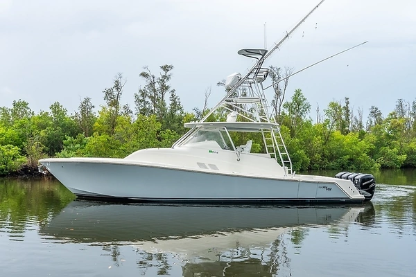 SeaVee 430 Fisharound Yacht For Sale