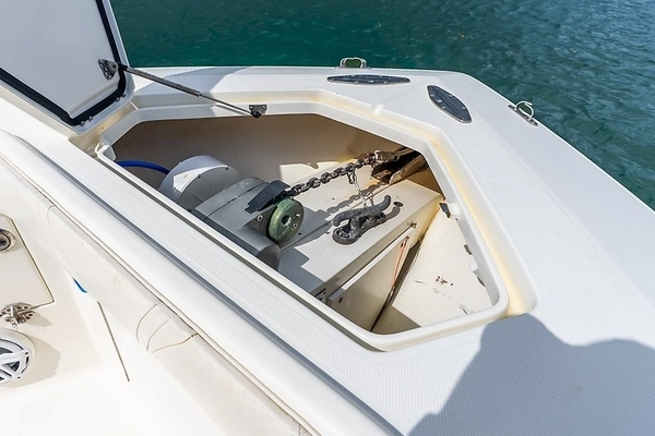 SeaVee 430 Fisharound Yacht For Sale