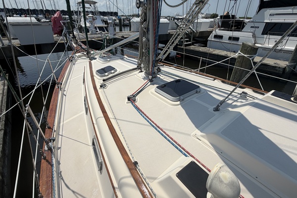 Beau 32ft Island Packet Yacht For Sale