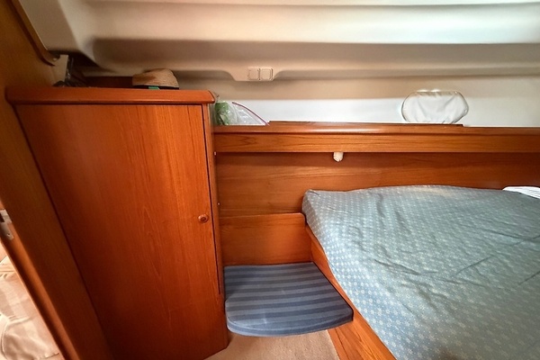 Banana Wind 40ft Jeanneau Yacht For Sale