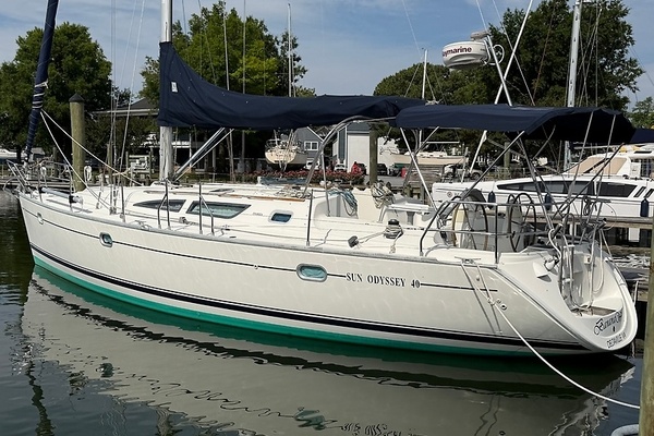 Banana Wind 40ft Jeanneau Yacht For Sale