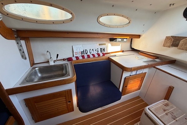 Coup De Foudre 28ft Alerion Yacht For Sale