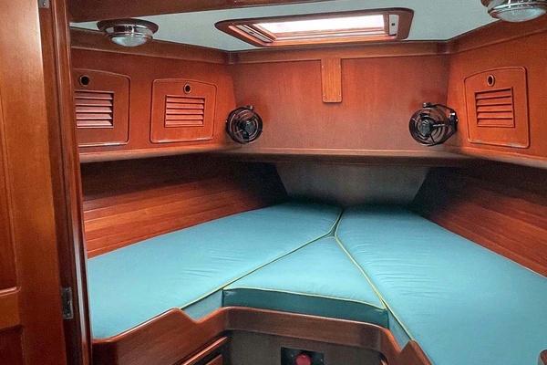 MALAMOK 46ft Little Harbor Yacht For Sale
