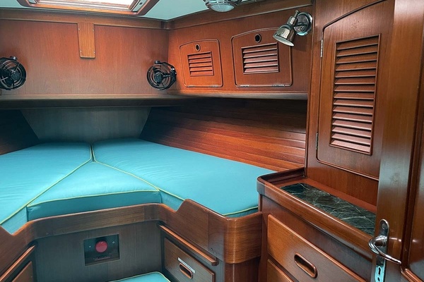 MALAMOK 46ft Little Harbor Yacht For Sale