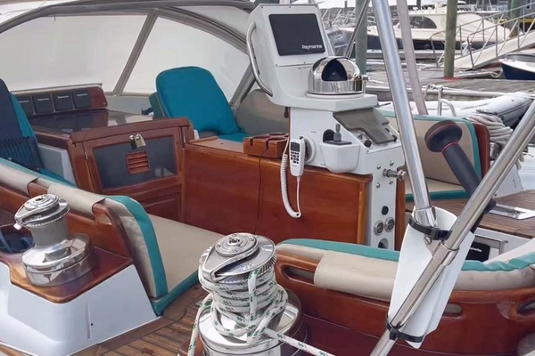 MALAMOK 46ft Little Harbor Yacht For Sale