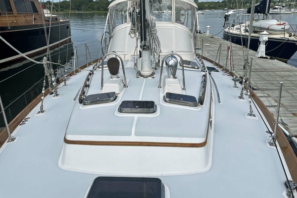 MALAMOK 46ft Little Harbor Yacht For Sale