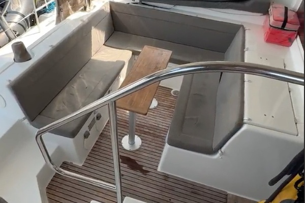 Wanderlust 41ft Lagoon Yacht For Sale