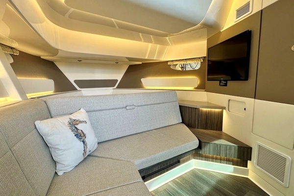 37ft Sea Ray Yacht For Sale