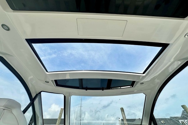 37ft Sea Ray Yacht For Sale