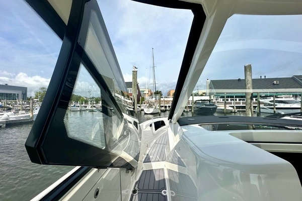37ft Sea Ray Yacht For Sale