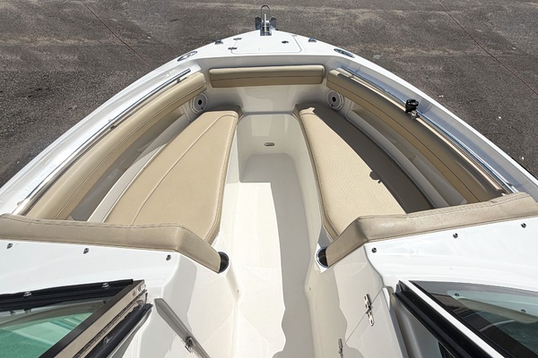 23ft Pursuit Yacht For Sale