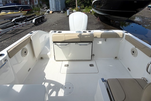 23ft Pursuit Yacht For Sale