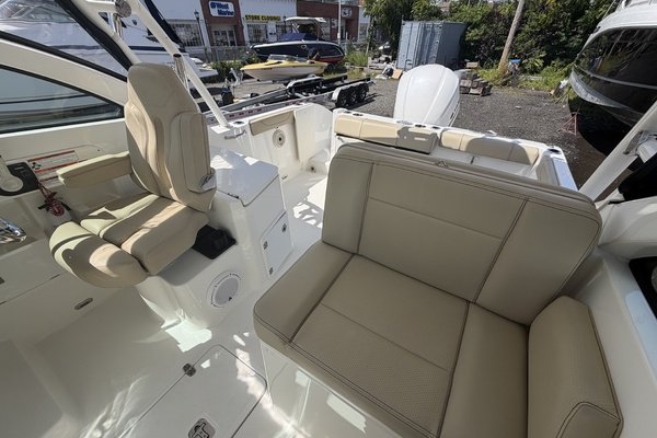 23ft Pursuit Yacht For Sale