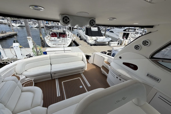 Sea Ray 510 Sundancer Yacht For Sale